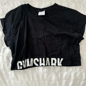 Black crop gym shark shirt